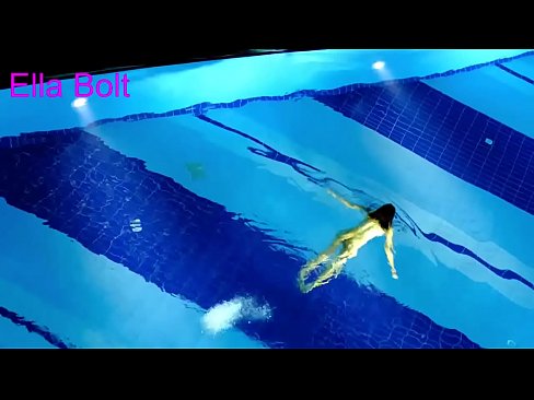 ❤️ Ùn possu micca piantà di fighjulà, ghjovana bionda catturata nuda in piscina ELLA BOLT Porno à noi % co.porn-milf300.ru%